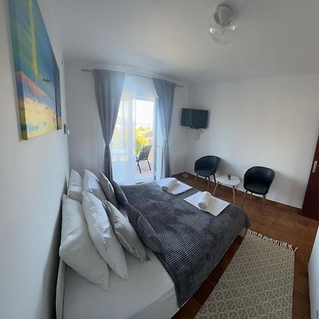Račišće Apartments Oxygen מראה חיצוני תמונה